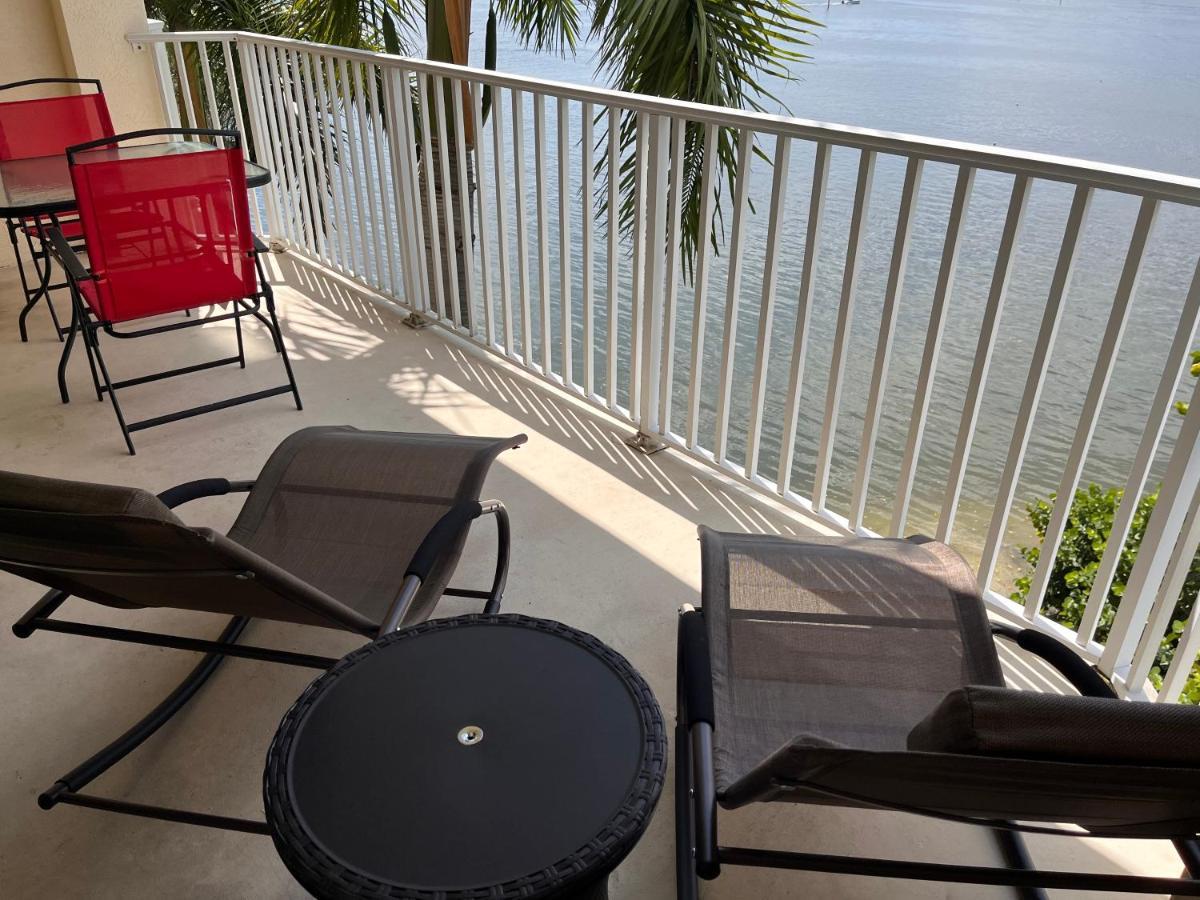 Oceanfront Luxury Condo! Mins To Beach! Rum Bar Next Door! Sankt Petersburg Exterior foto