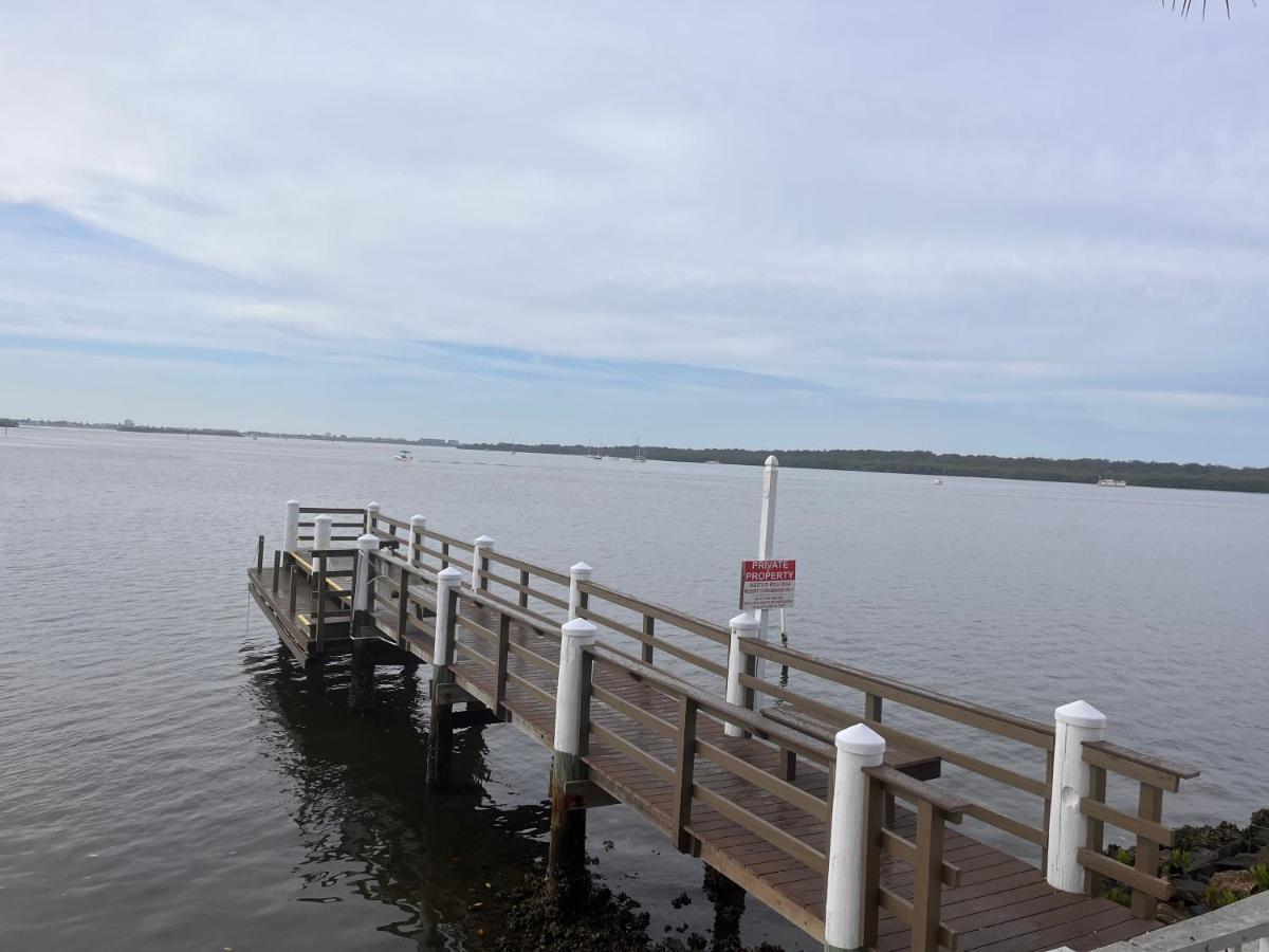 Oceanfront Luxury Condo! Mins To Beach! Rum Bar Next Door! Sankt Petersburg Exterior foto
